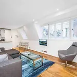 2 Bed By Oxford Circus And Regent Street!